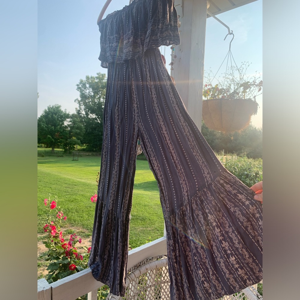 Women’s Off-Shoulder Wide Leg Jumpsuit in Dark Blue Stripe